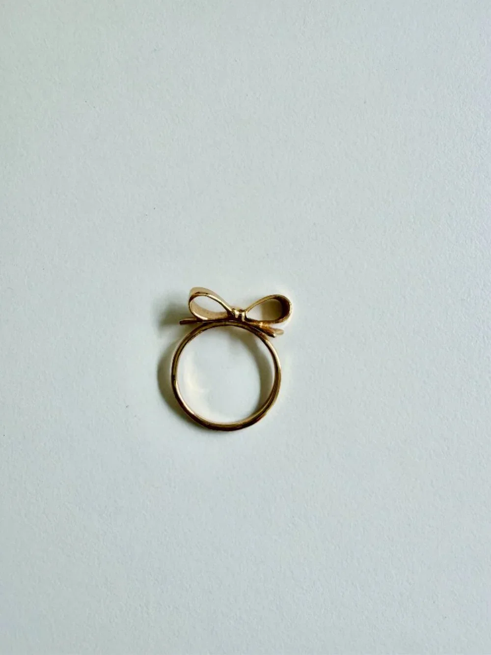 kate spade New York bow ring gold; size 7
